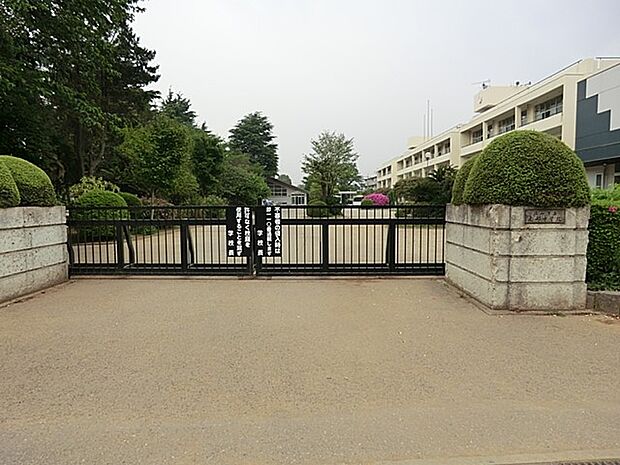 流山市立南部中学校(約1,700m・徒歩22分)