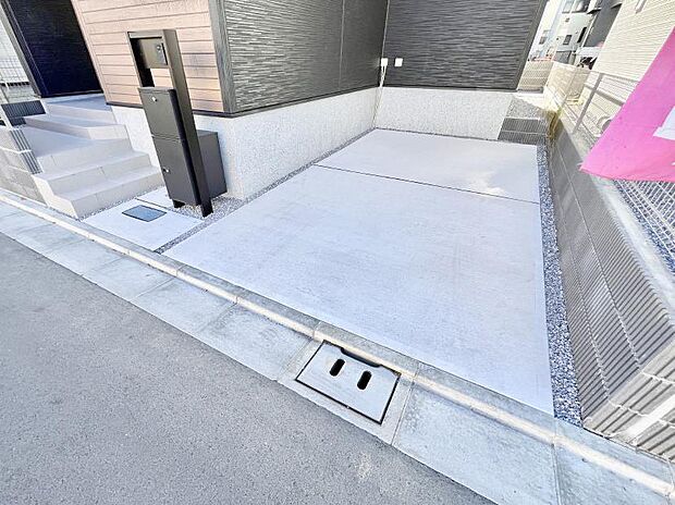 【駐車場】生活に欠かせない駐車スペース。