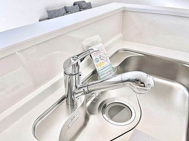 【浄水器】いつでも清潔なおいしいお水を。一つの水栓で水道水と浄水を使い分け。