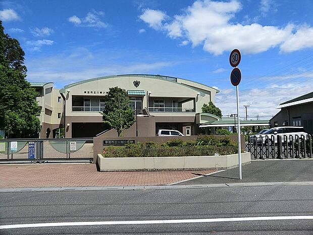 草加市立川柳小学校(約850m)