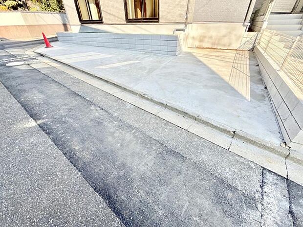 【駐車場】生活に欠かせない駐車スペース。