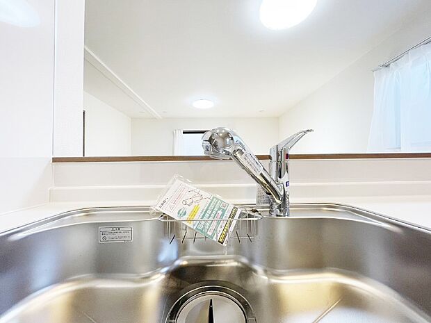 【蛇口一体型浄水器】いつでも清潔なおいしいお水を。一つの水栓で水道水と浄水を使い分け。