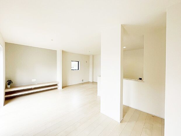 【ダイニング】家族が自然と集まる憩いのスペースになりそう