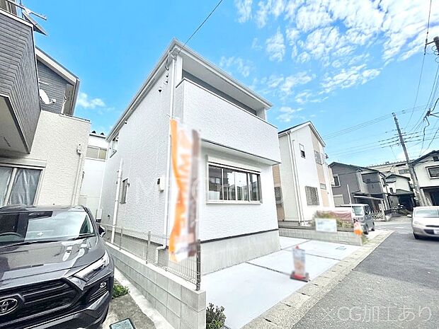 【前面道路含む現地写真】前面道路はきちんと整備されています