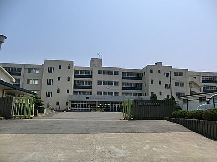 流山市立南流山小学校 960m