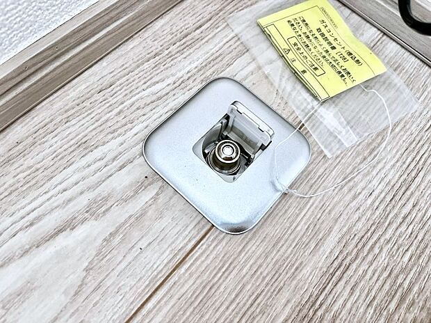 【ガスコンセント】ガスコンセントがあれば足元からすぐに温まるガスファンヒーターを設置できます！  