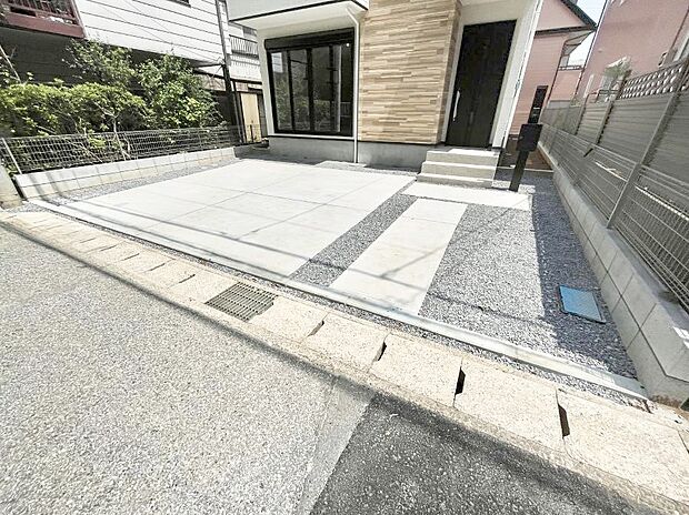 【駐車場】生活に欠かせない駐車スペース。