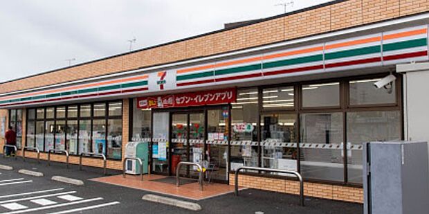 セブン-イレブン 江戸川大杉2丁目店(約300m・徒歩4分)