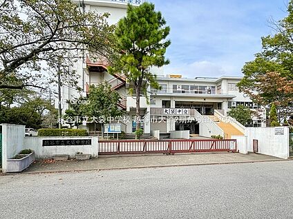 越谷市立大袋中学校 750m(10分)