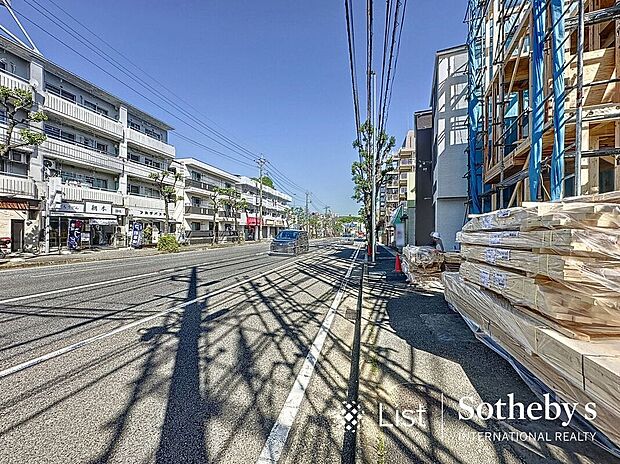 ■前面道路■(撮影日5/10)大通りに面していて開放感があります！東名川崎ICも近く、お車のアクセスも良好です！