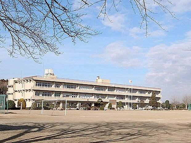 阿見町立朝日中学校