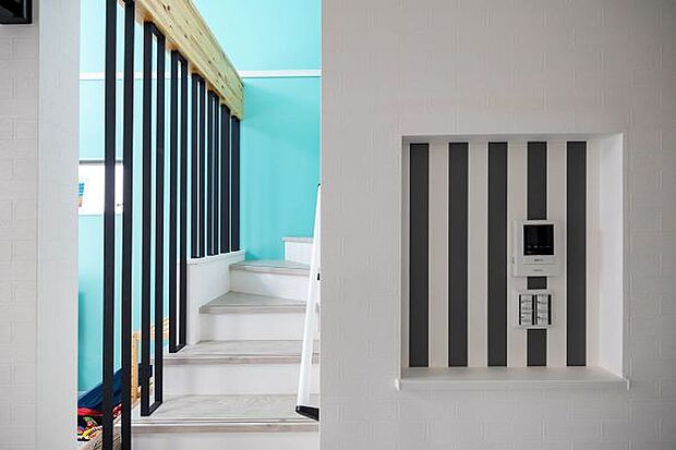 【■ニッチ】ニッチ×アクセントクロス♪ライトブルーのクロスも相まって個性的でおしゃれ♪