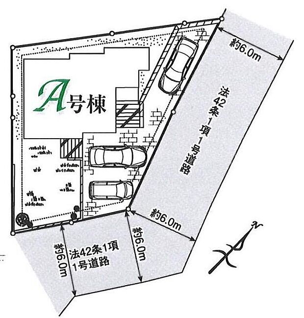 ５８．８２坪の広い敷地！道幅に広い角地にて開放感がございます♪車種によりカースペース３台駐車可能です。