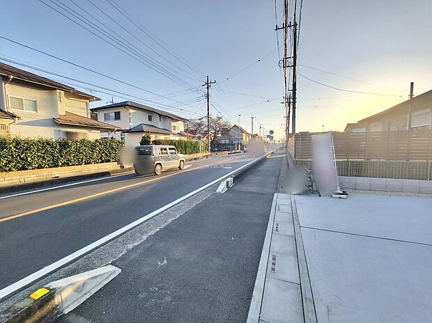 ひとたび扉を開けばそこに待っているのは上質な空間とマイホームでの新生活をイメージさせる優雅なひととき。「この家なら…」ではなく「ここに住みたい♪」と思う感動をお届けいたします。