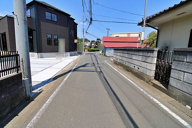 ひとたび扉を開けばそこに待っているのは上質な空間とマイホームでの新生活をイメージさせる優雅なひととき。「この家なら…」ではなく「ここに住みたい♪」と思う感動をお届けいたします。