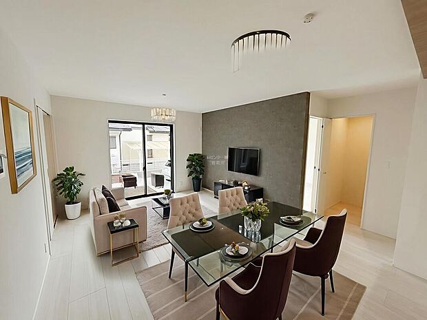 広々としたLDKに、自分好みのインテリアでレイアウト。季節ごとに模様替えなども、楽しみの一つとなりそうです。※家具をCGで加工しています。家具付き販売ではございません。
