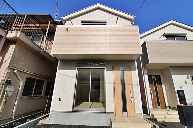 『１号棟』
気になった物件すぐにご見学対応させていただきます♪平日・お仕事帰りなど、いつでもご案内可能です♪周辺環境と併せて、実際に現地をご確認ください♪