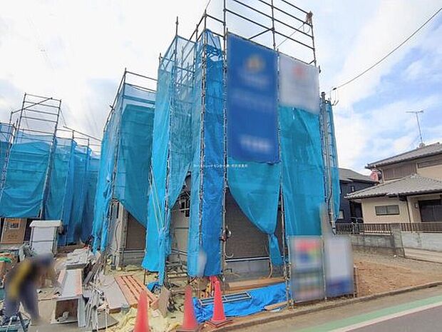 『１号棟』
住宅性能評価で耐震等級３（最高等級）を取得！お客様を守る大切な住宅だからこそ、第三者の検査を受けて安心して住んでいただける住宅をご案内させて頂きます。