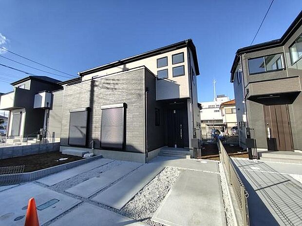 『2号棟』
気になった物件すぐにご見学対応させていただきます♪平日・お仕事帰りなど、いつでもご案内可能です♪周辺環境と併せて、実際に現地をご確認ください♪