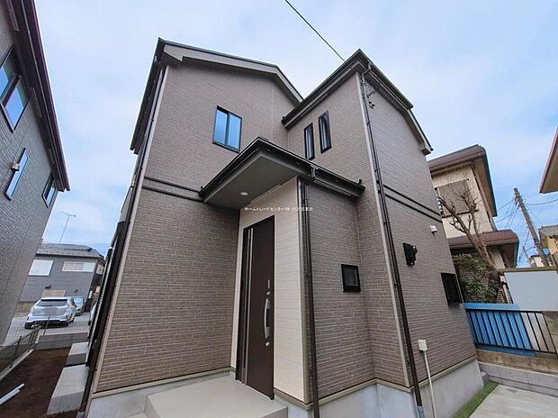 『A号棟』
気になった物件すぐにご見学対応させていただきます♪平日・お仕事帰りなど、いつでもご案内可能です♪周辺環境と併せて、実際に現地をご確認ください♪