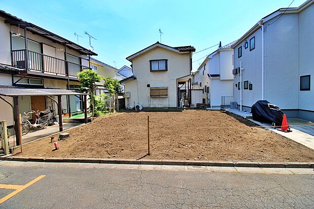 『1号棟』
気になった物件すぐにご見学対応させていただきます♪平日・お仕事帰りなど、いつでもご案内可能です♪周辺環境と併せて、実際に現地をご確認ください♪