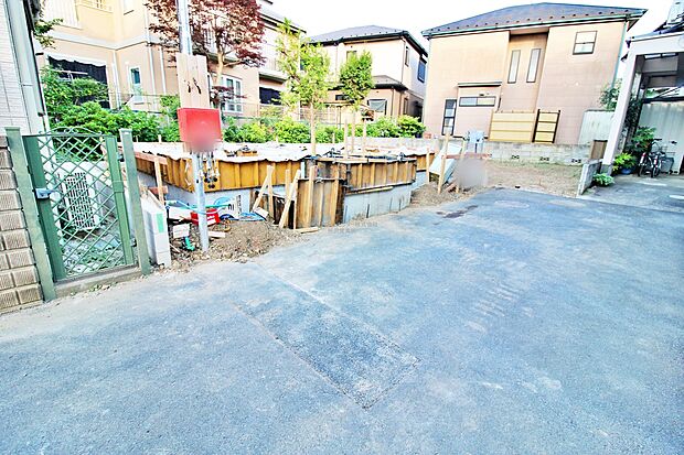 『１号棟』
住宅性能評価で耐震等級３（最高等級）を取得！お客様を守る大切な住宅だからこそ、第三者の検査を受けて安心して住んでいただける住宅をご案内させて頂きます。