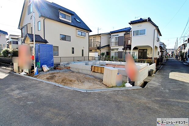 『１号棟』
ひとたび扉を開けばそこに待っているのは上質な空間とマイホームでの新生活をイメージさせる優雅なひととき。「この家なら…」ではなく「ここに住みたい♪」と思う感動をお届けいたします。