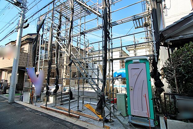 【現地外観写真】『1号棟』
気になった物件すぐにご見学対応させていただきます♪平日・お仕事帰りなど、いつでもご案内可能です♪周辺環境と併せて、実際に現地をご確認ください♪