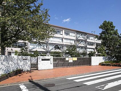 東村山市立回田小学校 870m(徒歩11分)