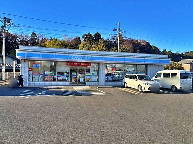 ローソン狭山茶つみ通り店（約649m）