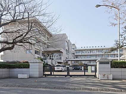 所沢市立安松中学校 1120m (徒歩１４分)