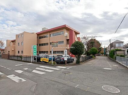 入間市立扇小学校 650m (徒歩9分)