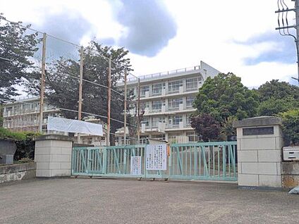 所沢市立荒幡小学校 880m(徒歩11分)