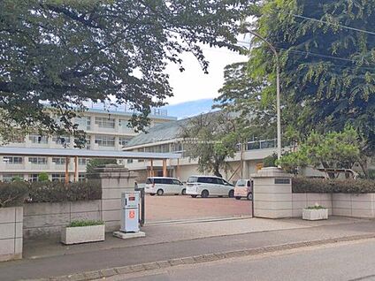 所沢市立安松中学校 1200m (徒歩15分)