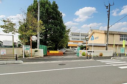 飯能市立双柳小学校 400m(徒歩5分)