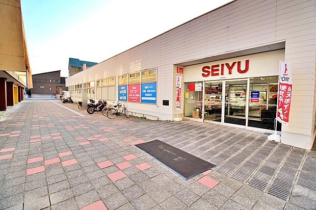 西友所沢ニュータウン店（約335m）