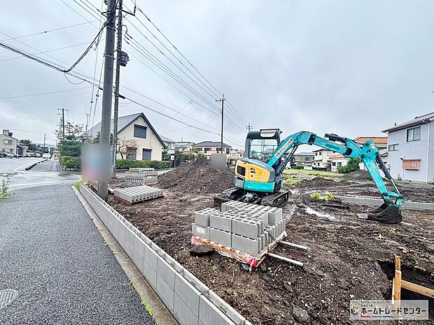 【現地外観写真】『４号棟』
住宅性能評価で耐震等級３（最高等級）を取得！お客様を守る大切な住宅だからこそ、第三者の検査を受けて安心して住んでいただける住宅をご案内させて頂きます。