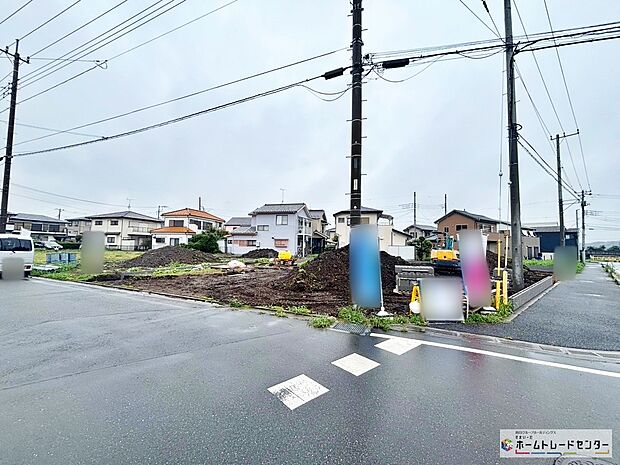 【前面道路含む現地写真】『４号棟』
ひとたび扉を開けばそこに待っているのは上質な空間とマイホームでの新生活をイメージさせる優雅なひととき。「この家なら…」ではなく「ここに住みたい♪」と思う感動をお届けいたします。
