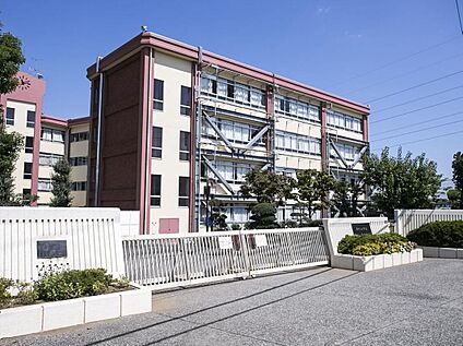 東村山市立東村山第四中学校 762m(徒歩10分)
