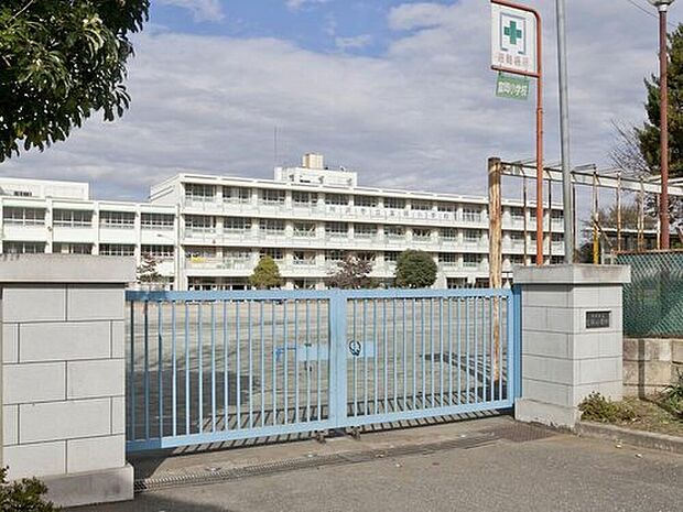 所沢市立富岡小学校（約1,200m）