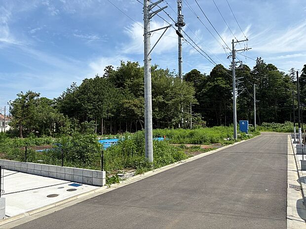 いよいよ第三期始動。
街並みの完成が楽しみです。