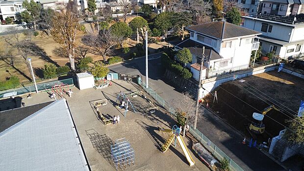 【上空写真】保育園、公園と緑に囲まれ、子育てに適した環境となっております。