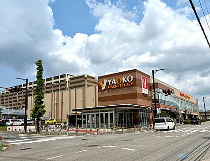 ヤオコー学園前店 650ｍ(徒歩9分)