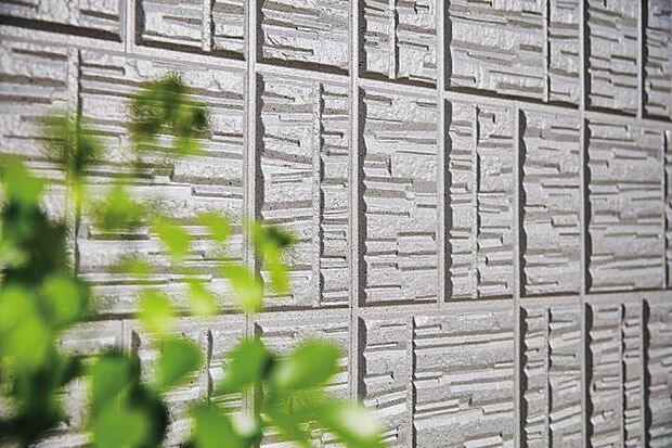 【【ジオマイト外壁】石】【ジオマイト外壁】石素材をモチーフとした重厚感のある外壁。