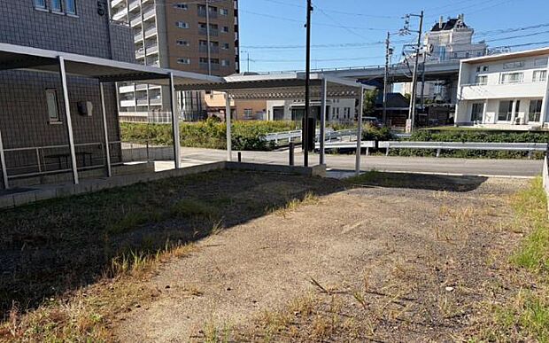 【現地写真（2024年11月撮影）】B区画　高低差の少ないお土地です（2024年11月撮影）