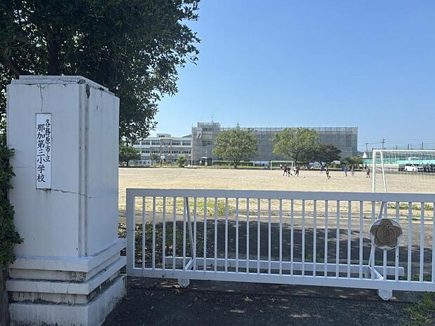 那加第三小学校