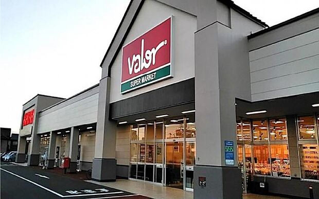 【スーパーマーケットバロー新田塚店】スーパーマーケットバロー新田塚店まで徒歩約16~17分