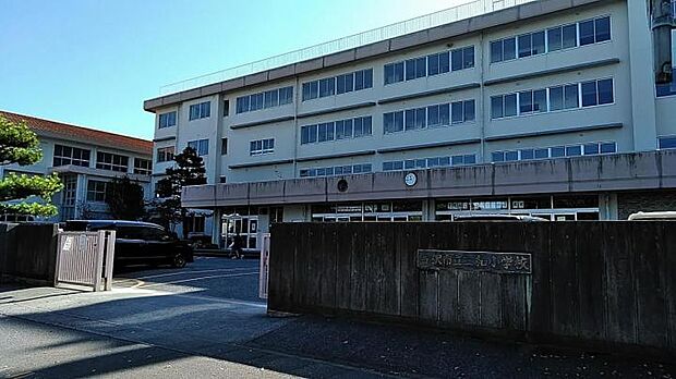 三和小学校
