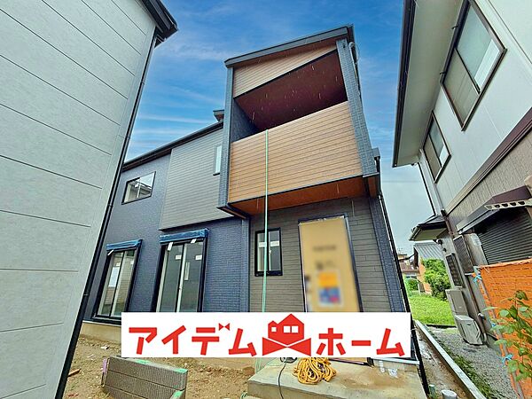 〇●1号棟外観●〇　　
平日のご案内も可能です！　
アイデムホーム南店は緑区役所から徒歩2分！
水曜日も営業しております！　　　　　　
