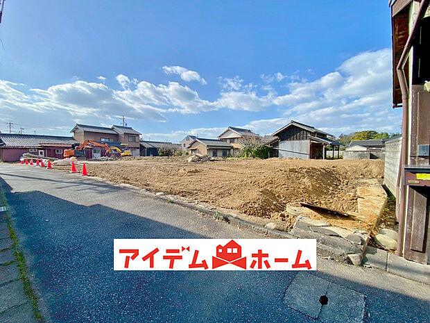 〇●全体(撮影2025年11月)●〇
モデル案内も承ります!
アイデムホーム南店は緑区役所から徒歩2分!
水曜日も営業しております!